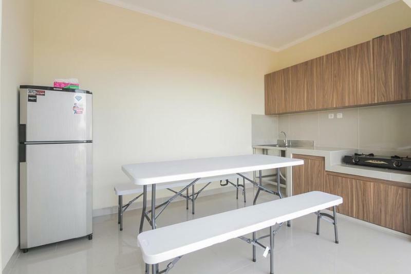 Reddoorz Near Soekarno Hatta Airport Jakarta Luaran gambar